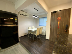 Blk 336 Jurong East Avenue 1 (Jurong East), HDB Executive #589894741